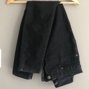 Black Skinny Jeans